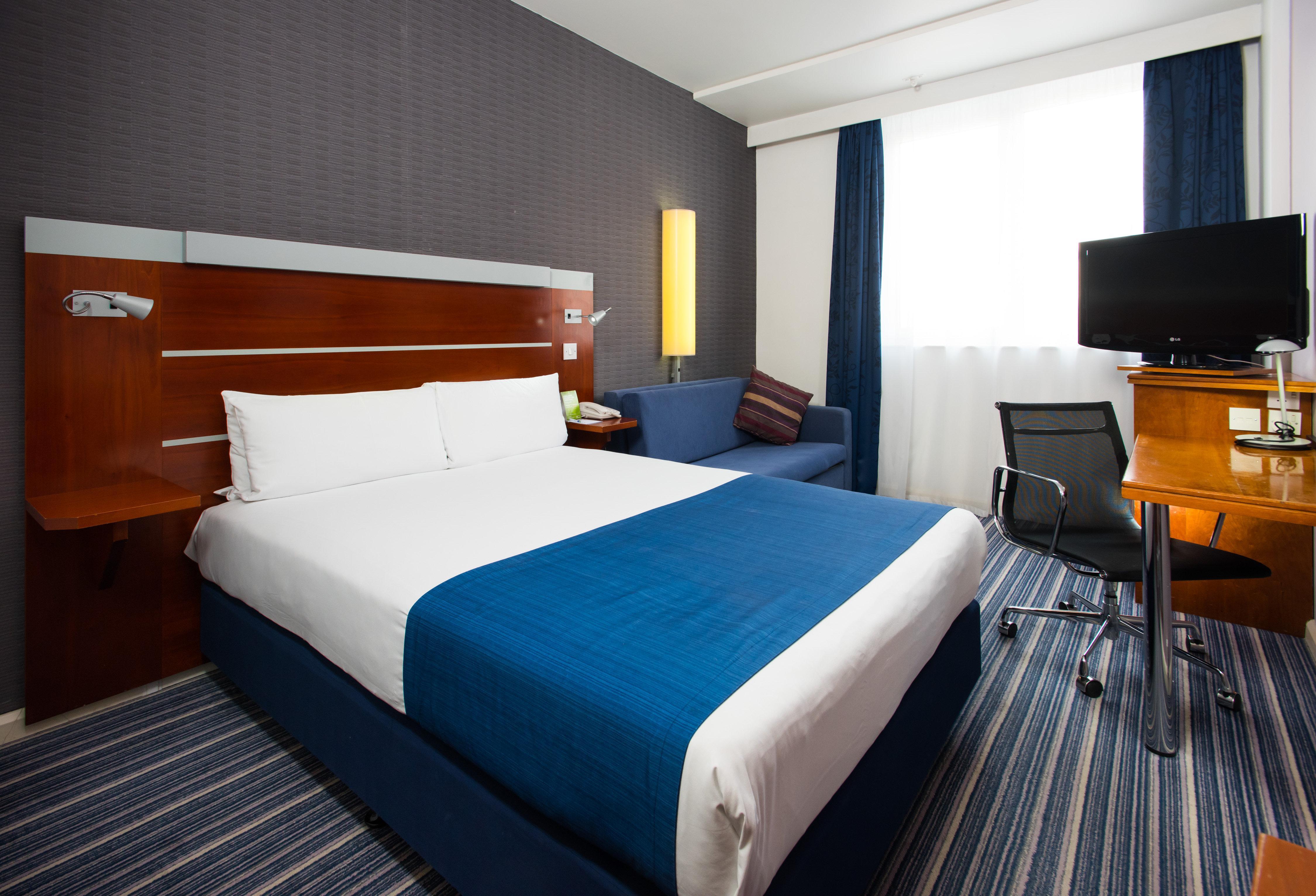 Holiday Inn Express London-Wimbledon-South, An Ihg Hotel Bagian luar foto