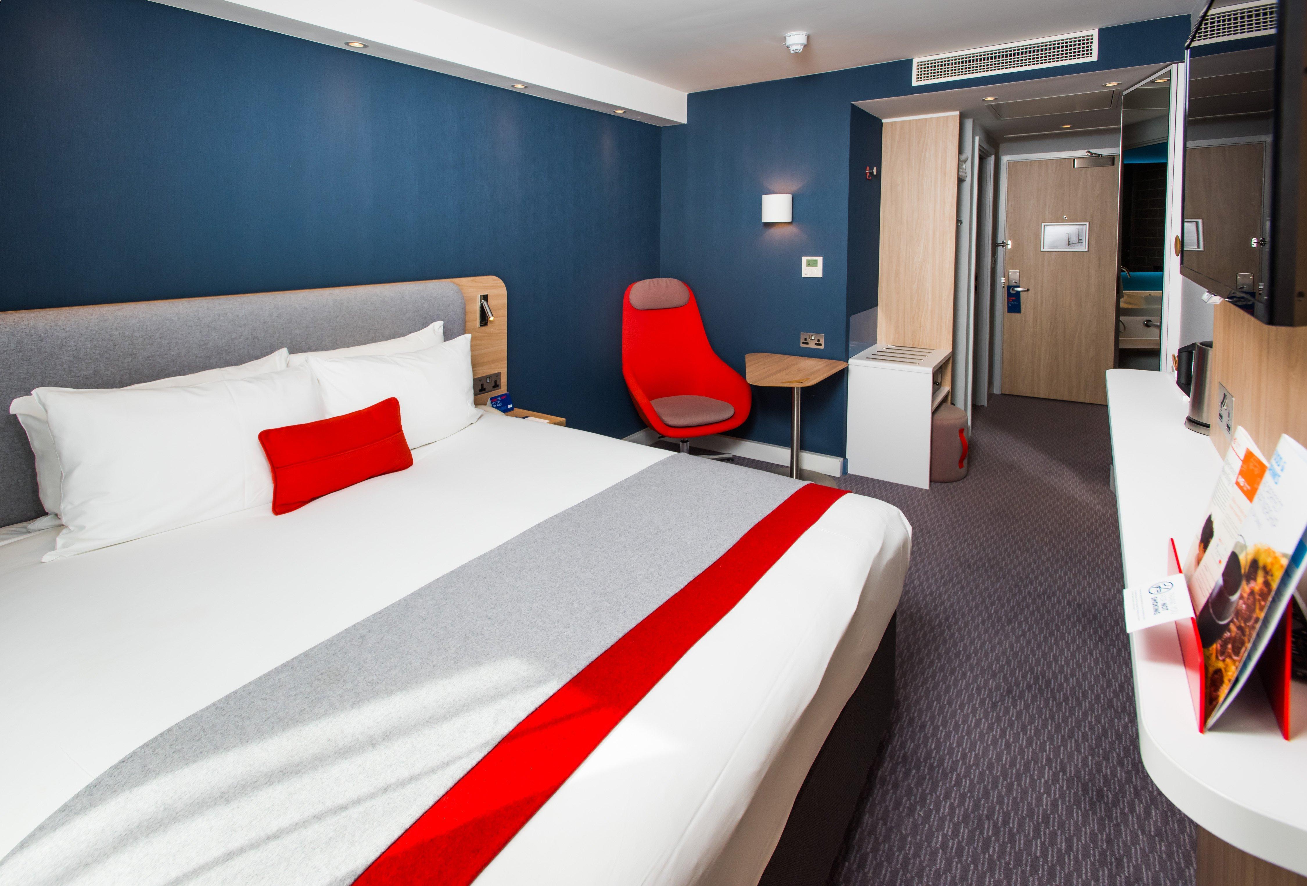 Holiday Inn Express London-Wimbledon-South, An Ihg Hotel Bagian luar foto