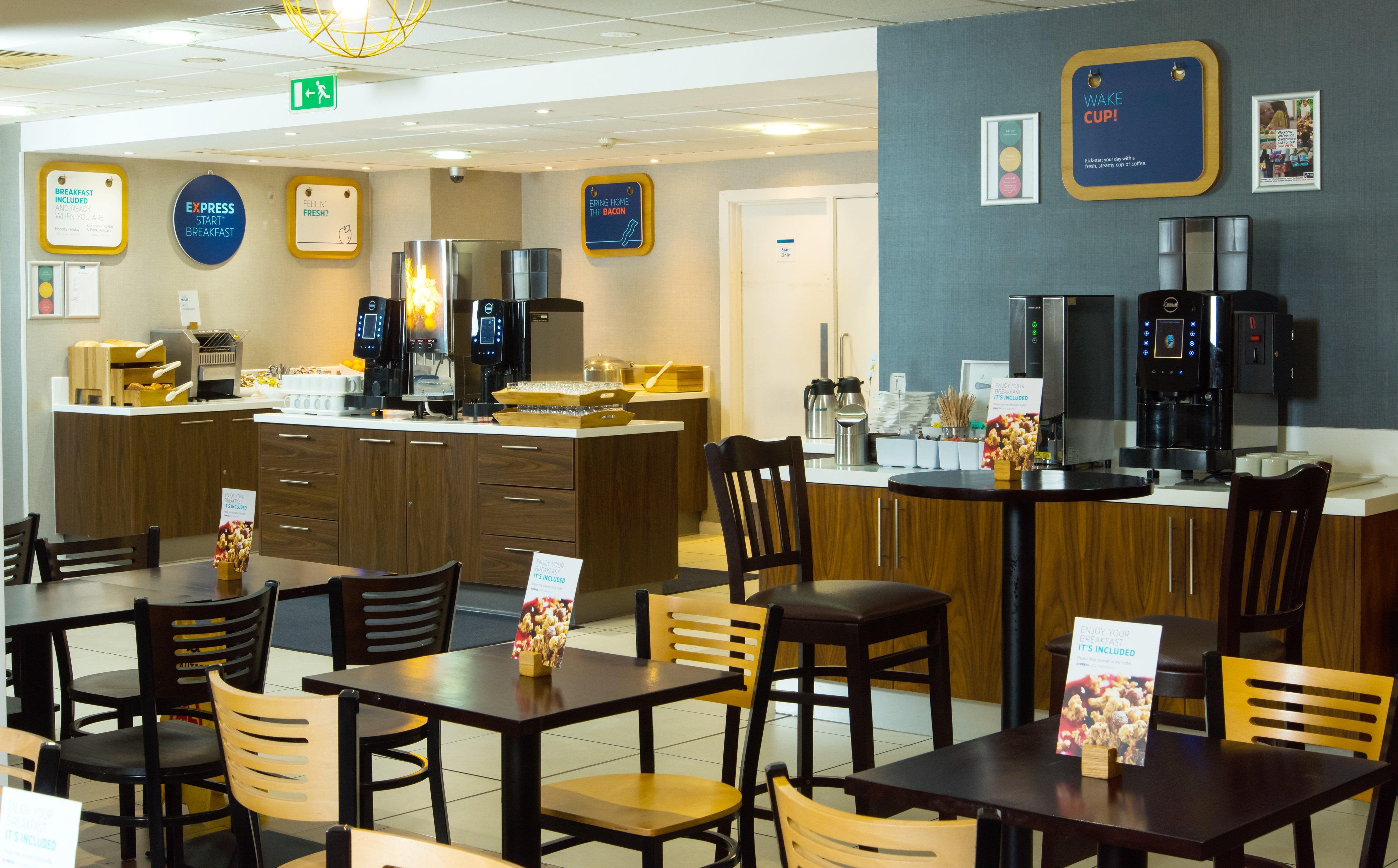 Holiday Inn Express London-Wimbledon-South, An Ihg Hotel Bagian luar foto