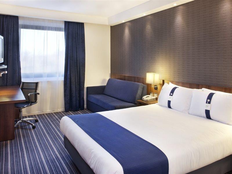 Holiday Inn Express London-Wimbledon-South, An Ihg Hotel Bagian luar foto